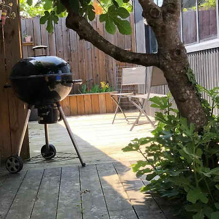Maison Avec Petit Jardin Et Terrasse Hébergement de vacances Bordeaux
